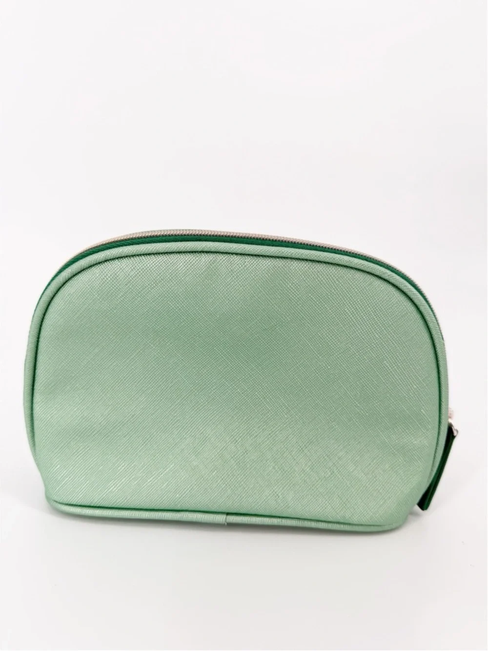 La Mer and Nuxe Zippered Cosmetic Pouches